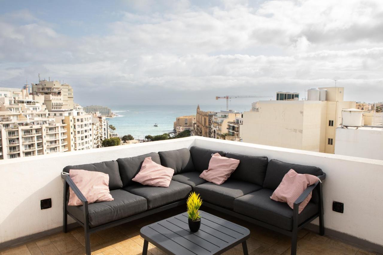 Entire Luxury Sliema Townhouse Steps From Beach Екстериор снимка