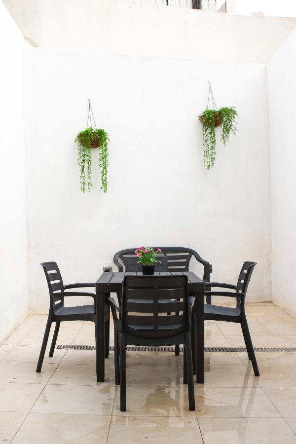 Entire Luxury Sliema Townhouse Steps From Beach Екстериор снимка