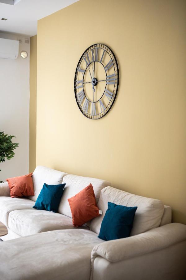 Entire Luxury Sliema Townhouse Steps From Beach Екстериор снимка