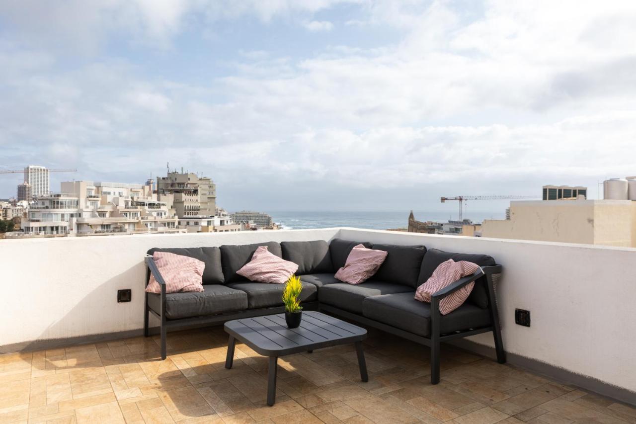 Entire Luxury Sliema Townhouse Steps From Beach Екстериор снимка
