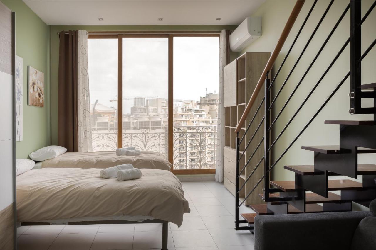 Entire Luxury Sliema Townhouse Steps From Beach Екстериор снимка