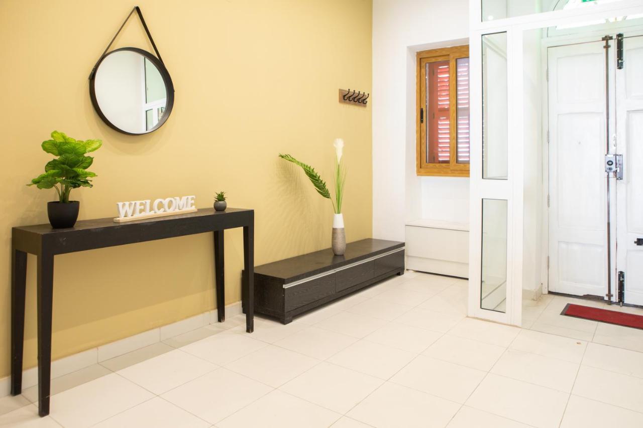 Entire Luxury Sliema Townhouse Steps From Beach Екстериор снимка
